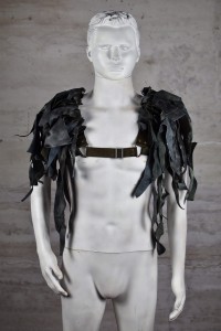 Men's chest harness with epaulettes