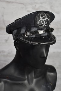 Commandress of Resistance - cap